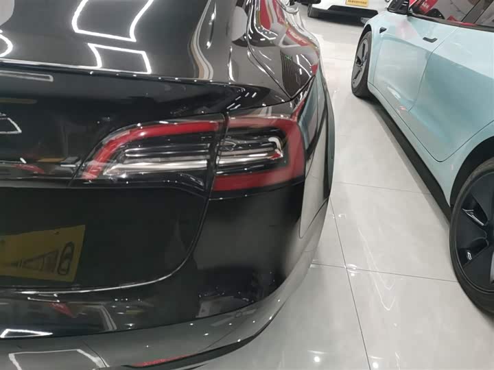 Фото 8 - Tesla Model 3