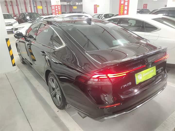 Фото 5 - Honda Accord