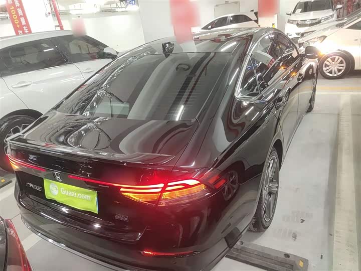 Фото 6 - Honda Accord