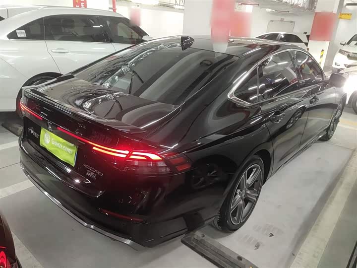 Фото 7 - Honda Accord