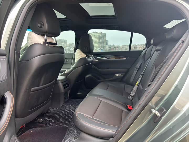 Фото 6 - Cadillac CT5