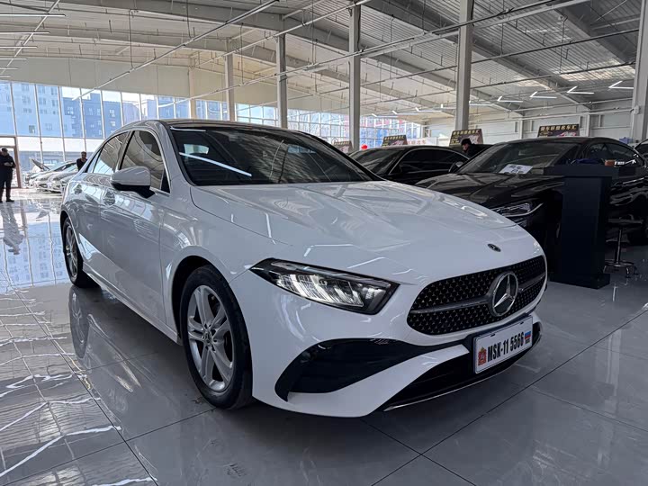 Фото 3 - Mercedes-Benz A-Class