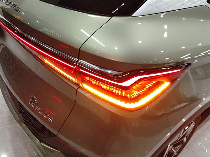 Фото 8 - BYD Yuan Plus