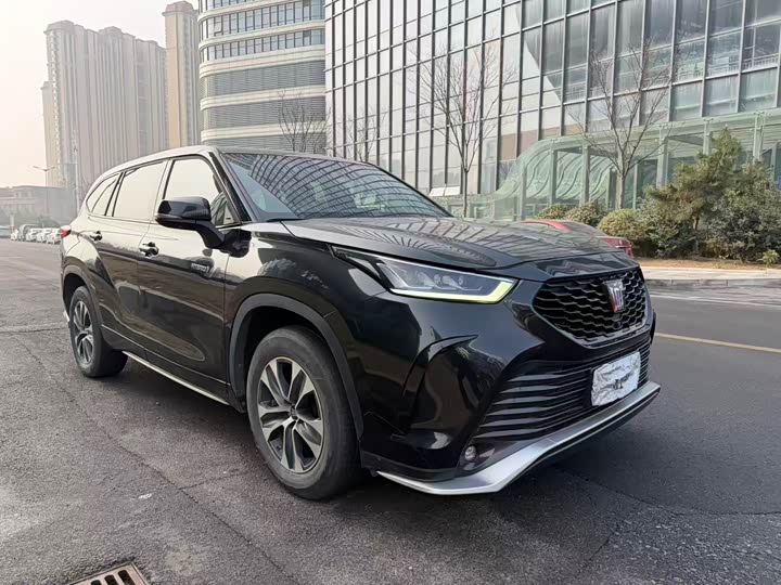 Фото 2 - Toyota Crown Kluger