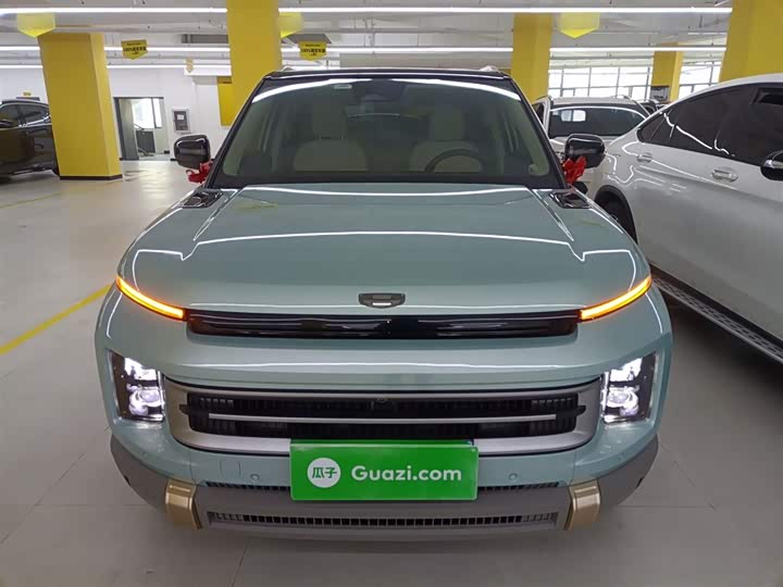 Фото 3 - Geely Icon