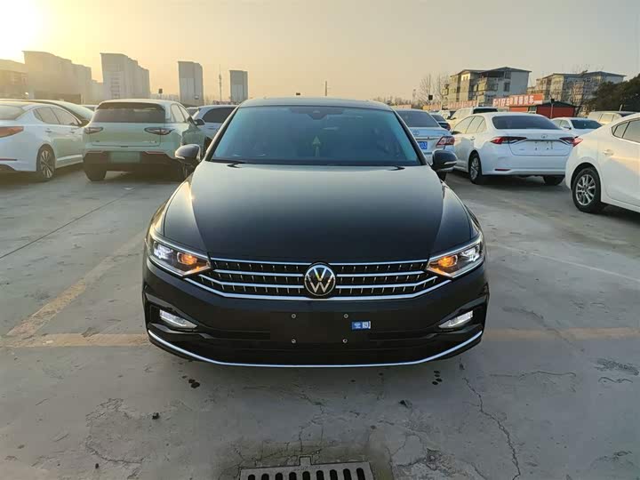 Фото 3 - Volkswagen Magotan