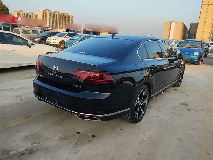 Фото 7 - Volkswagen Magotan