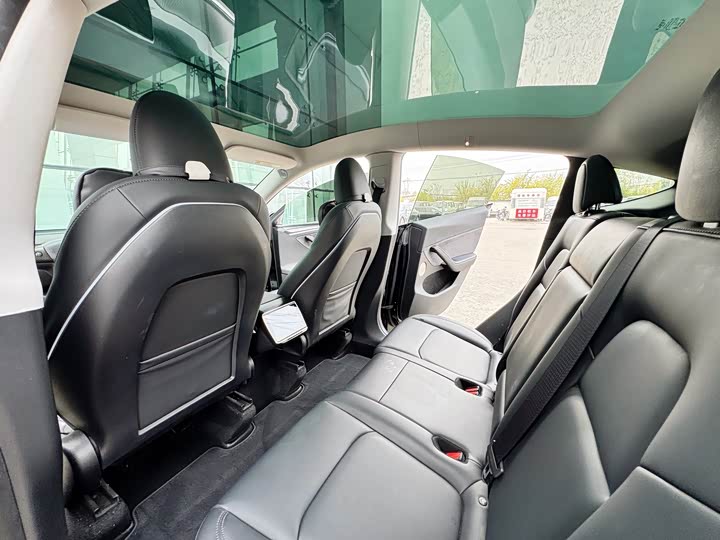 Фото 6 - Tesla Model Y