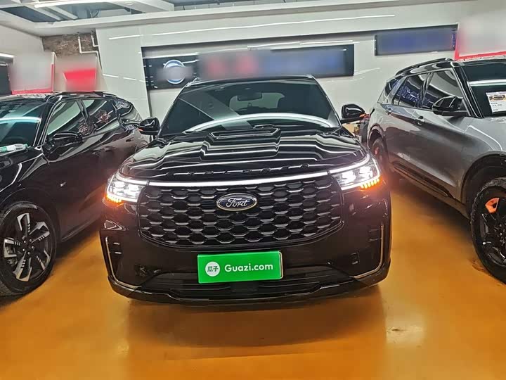 Фото 3 - Ford Explorer