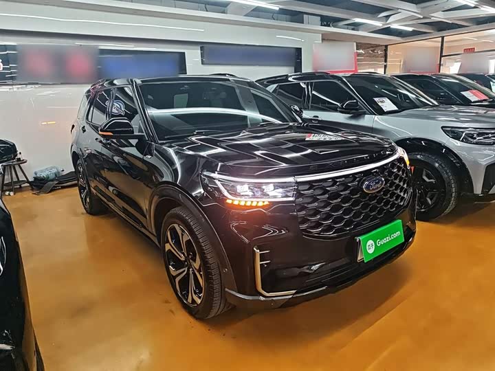 Фото 4 - Ford Explorer