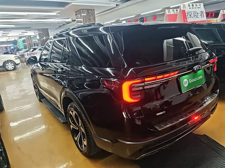 Фото 5 - Ford Explorer