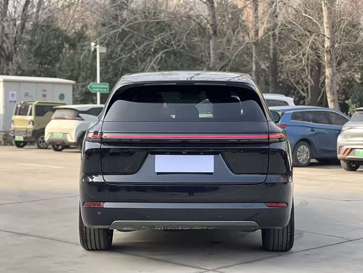 Фото 8 - LiXiang L7