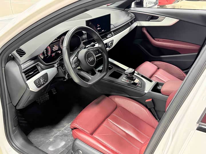 Фото 7 - Audi A4L