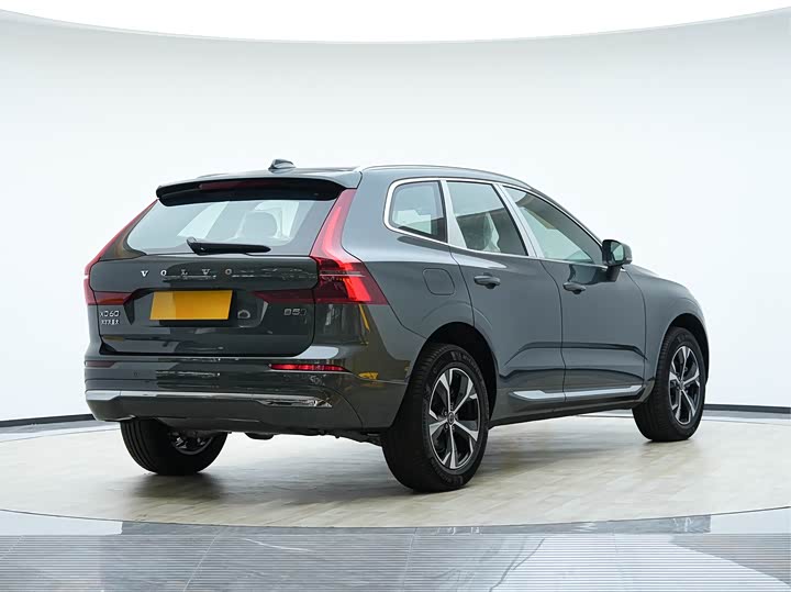 Фото 5 - Volvo XC60