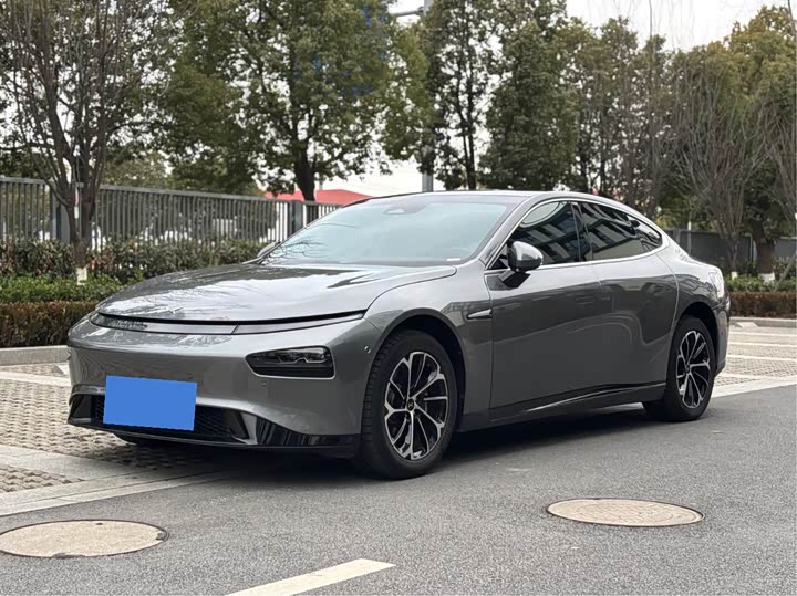 Фото 1 - XPeng P7