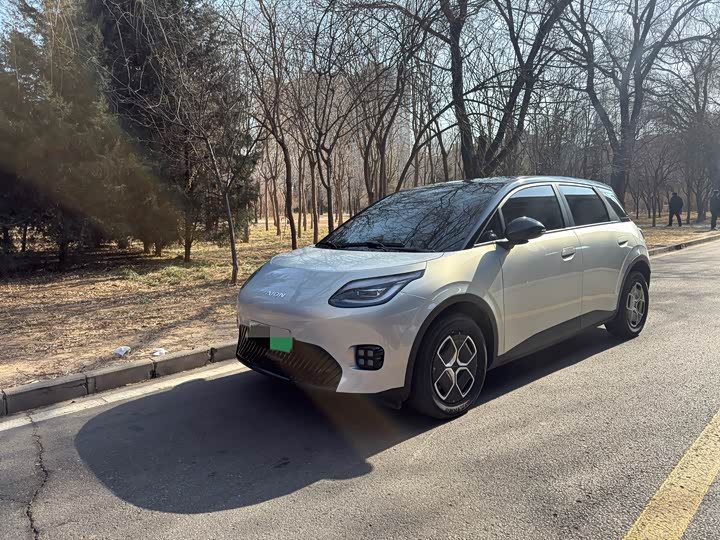 Фото 3 - GAC Aion UT