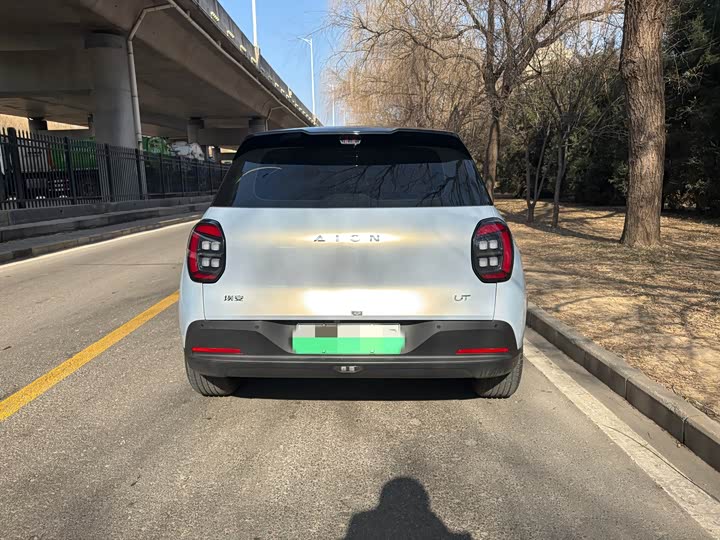 Фото 5 - GAC Aion UT