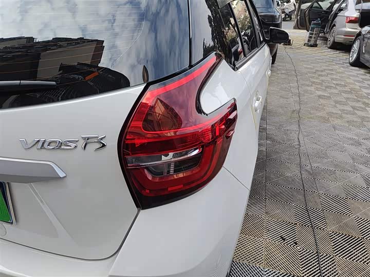 Фото 8 - Toyota Vios FS