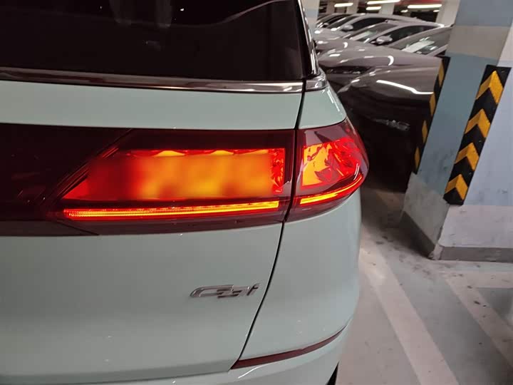 Фото 8 - XPeng G3