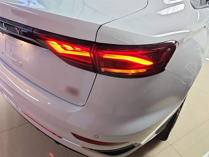 Фото 8 - Geely Emgrand