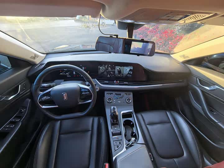 Фото 5 - Bestune B70