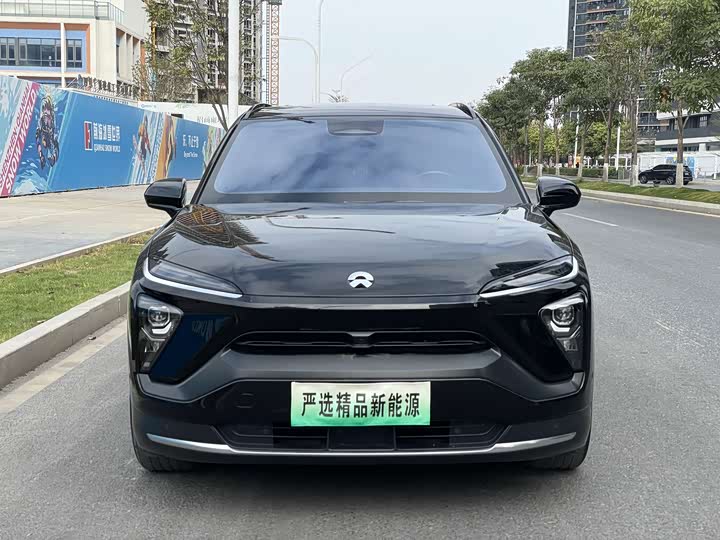 Фото 2 - Nio ES6