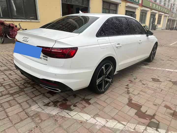 Фото 3 - Audi A4L