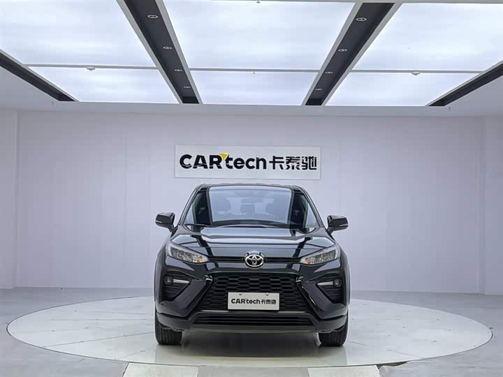 Фото 8 - Toyota Wildlander