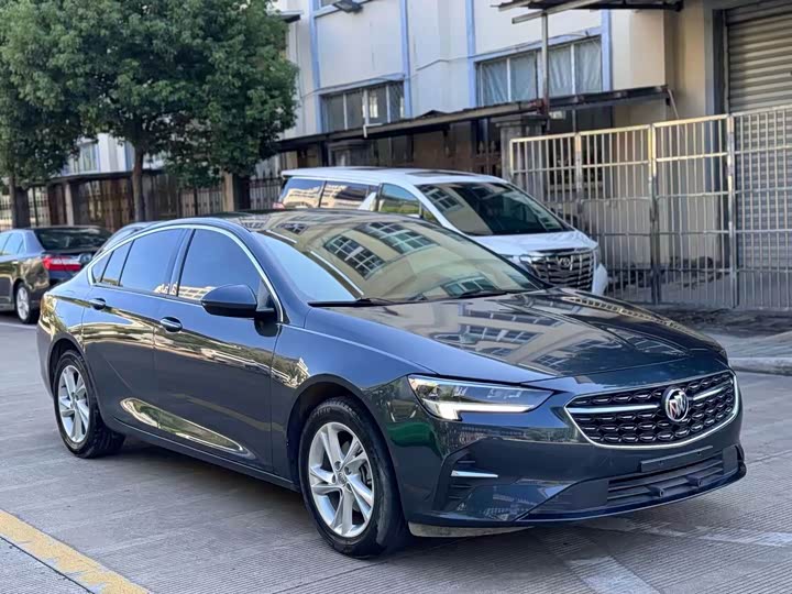 Фото 3 - Buick Regal