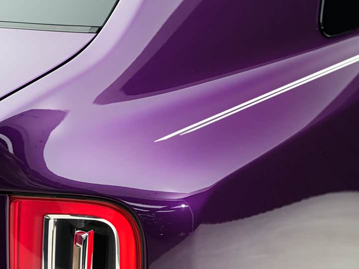 Фото 9 - Rolls-Royce Cullinan