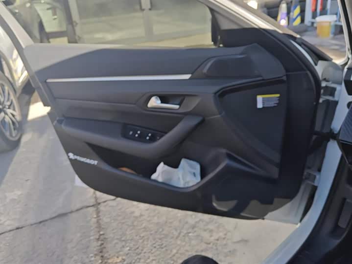 Фото 7 - Peugeot 508