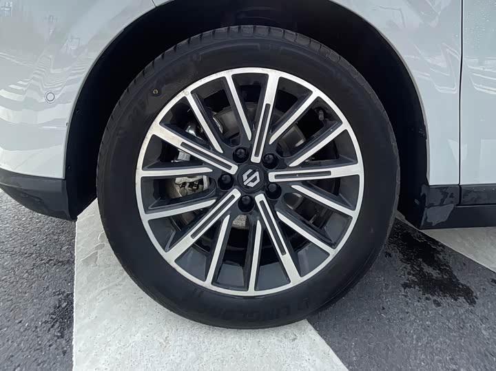 Фото 7 - Leapmotor B10