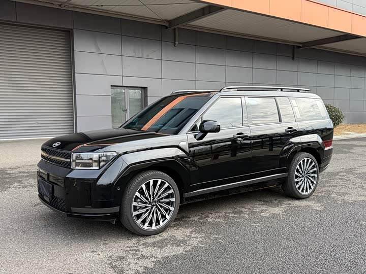 Фото 2 - Hyundai Santa Fe