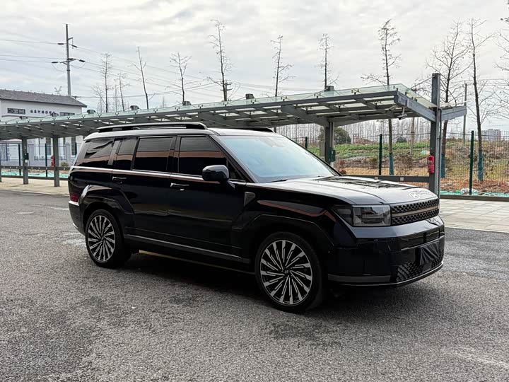 Фото 3 - Hyundai Santa Fe