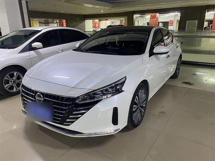 Фото 2 - Nissan Teana