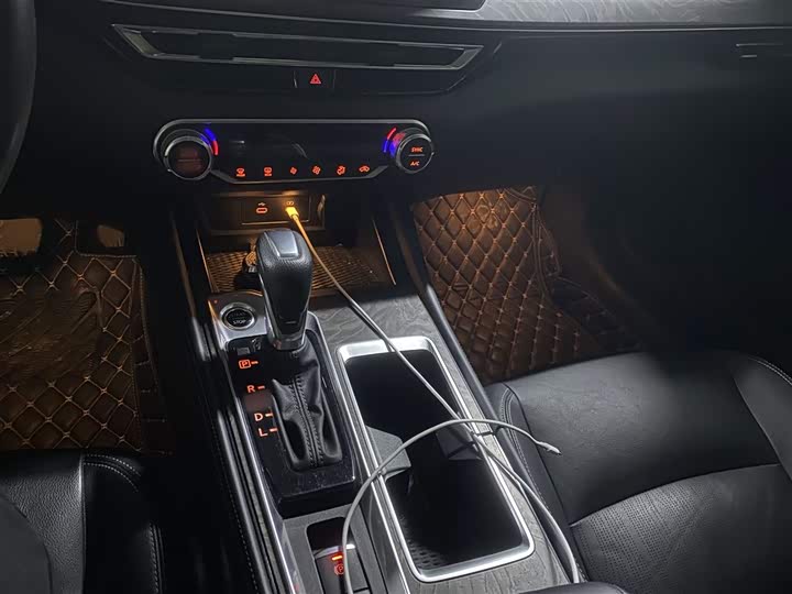 Фото 9 - Nissan Teana