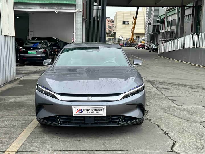 Фото 2 - BYD Han