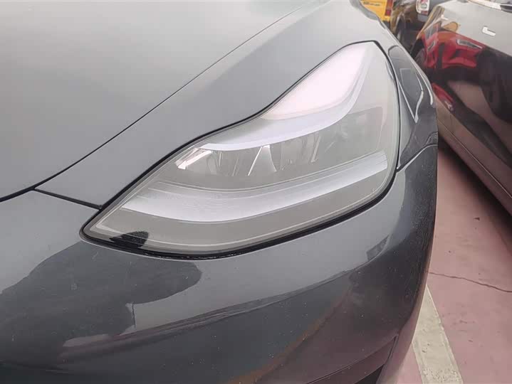 Фото 5 - Tesla Model 3