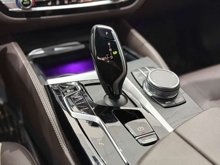 Фото 7 - BMW 5 Series