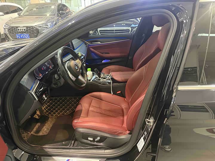 Фото 4 - BMW 5 Series