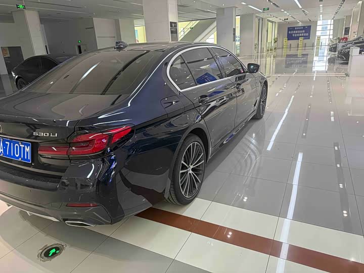 Фото 7 - BMW 5 Series