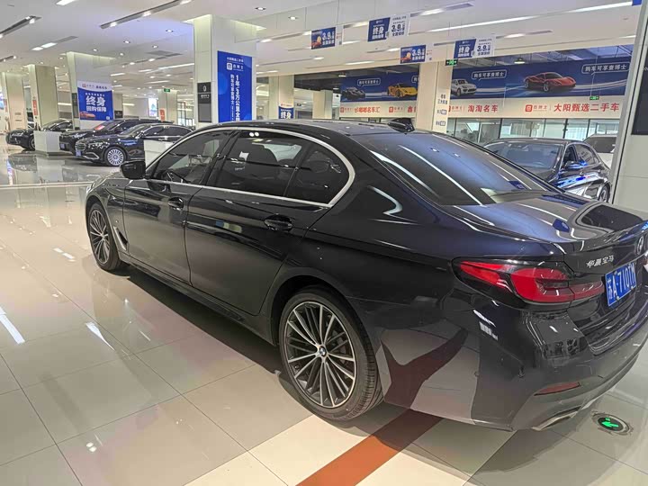 Фото 8 - BMW 5 Series