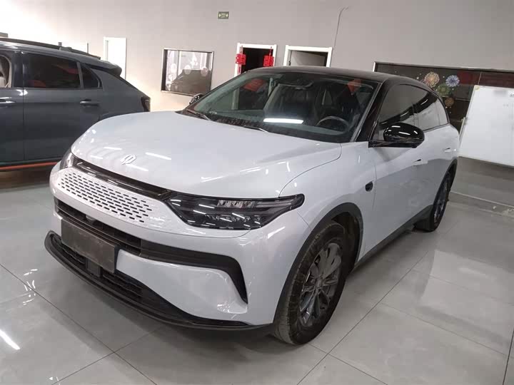 Фото 2 - Leapmotor C11