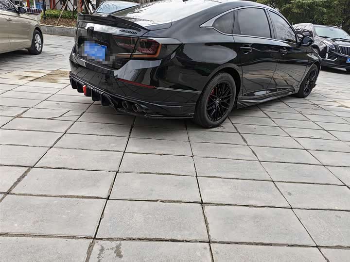 Фото 4 - Honda Accord