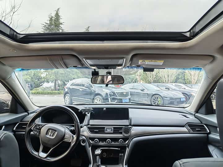 Фото 7 - Honda Accord