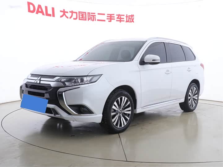 Фото 1 - Mitsubishi Outlander