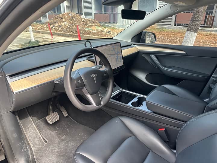 Фото 9 - Tesla Model Y