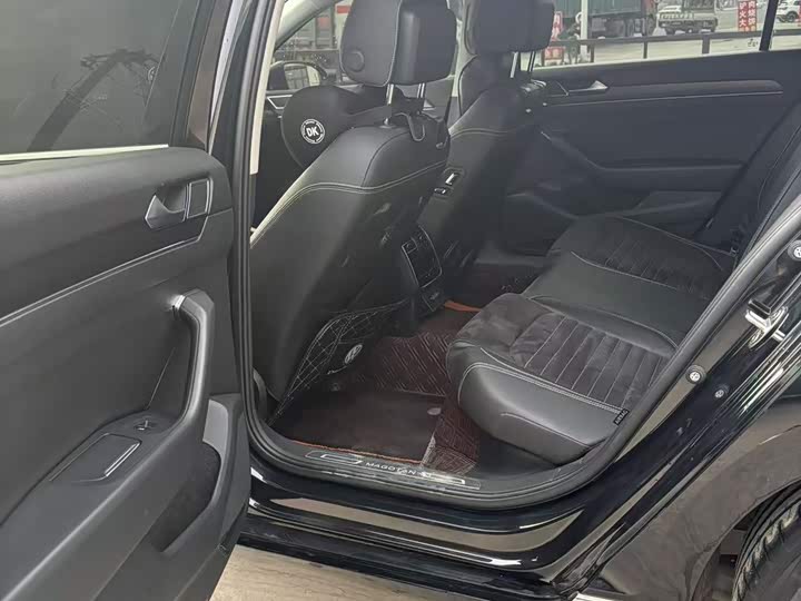 Фото 6 - Volkswagen Magotan