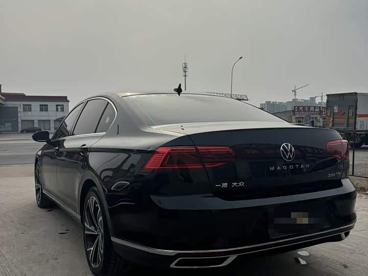 Фото 7 - Volkswagen Magotan