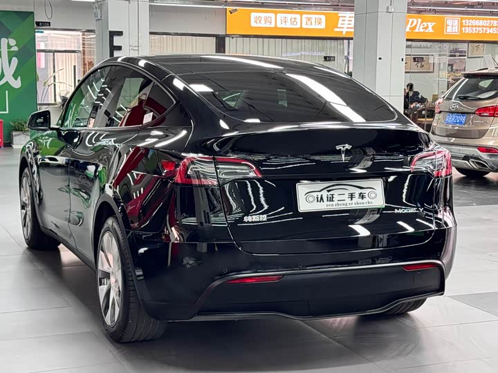 Фото 5 - Tesla Model Y